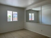 Photo - Spacious 5-bedroom, 3-bathroom home in Ade...
