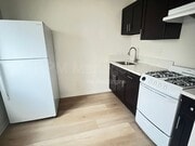 Photo - 619 Normandie Ave Unit 16