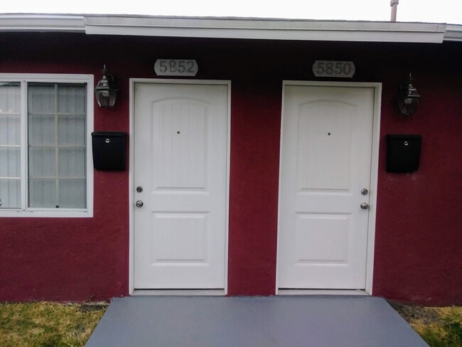 Entrance to front door - 5850 David Ave Unit 5850 David Ave