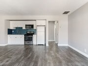 Photo - 150 W Hillcrest Blvd Unit 150 #4