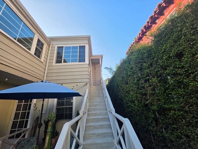 Photo - 2913 W Riverside Dr Unit 2913