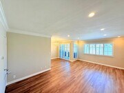 Photo - Beautiful Spacious Top Floor Condo 1 bed - 1 bath with parking in Burbank Unit 304