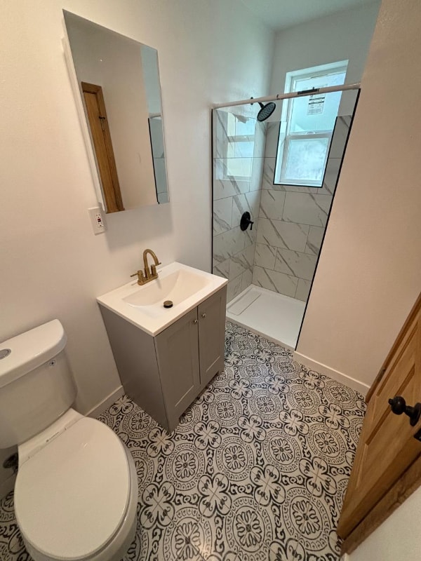 Photo - 1628 W 24th St