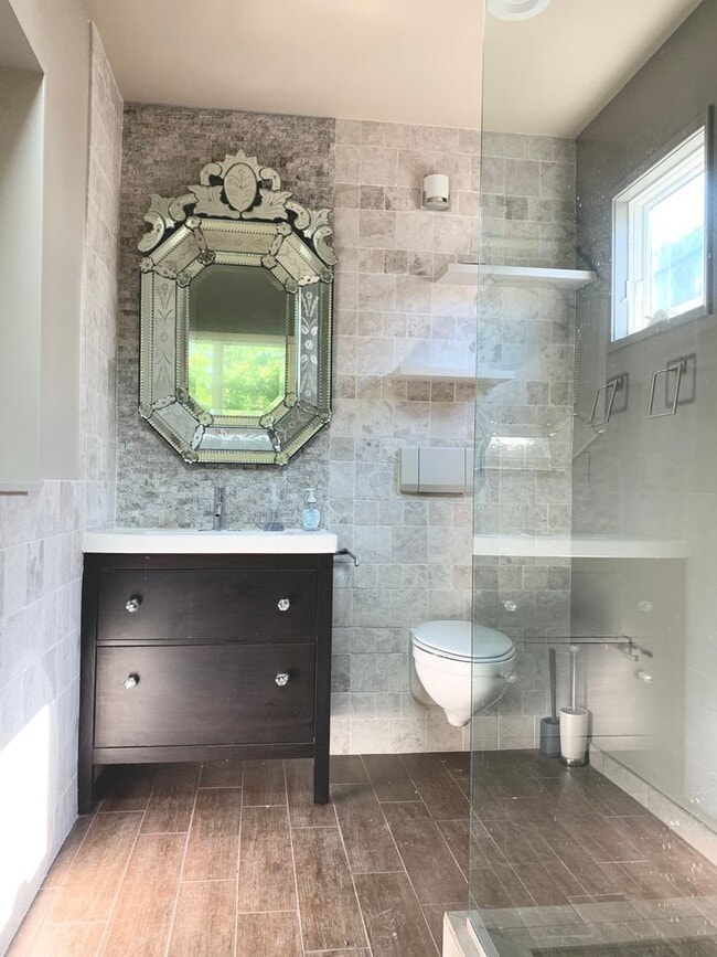 Photo - Home-Sweet-Home Vibe in Harper Ave! Unit 747 N. Harper Ave. - A