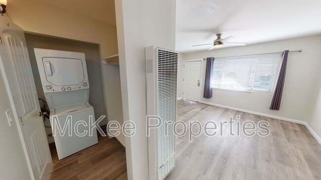 Photo - 218 Fir St