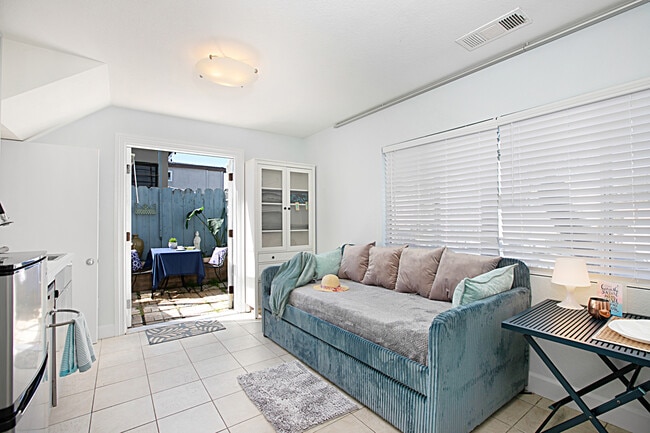 Photo - 5027 Santa Monica Ave Unit Beachside Condominium