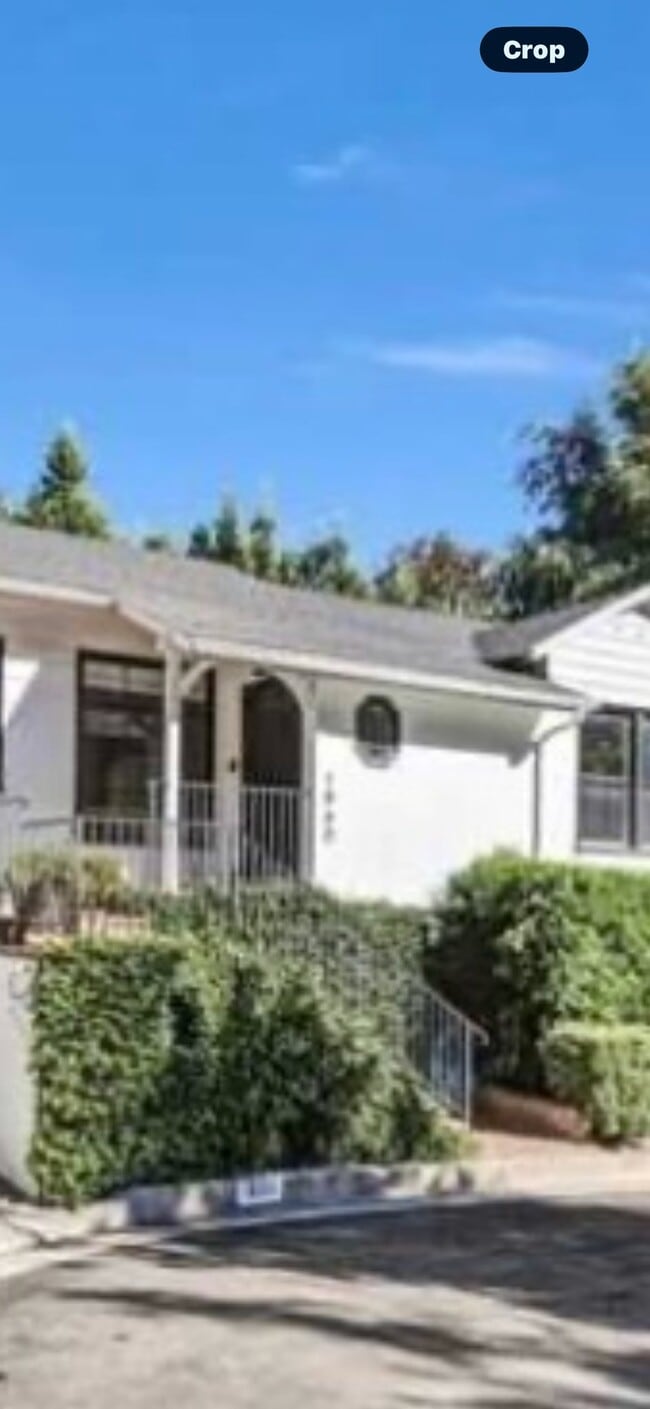 Building Photo - 1860 Heather Ct