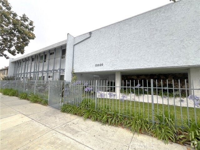 Building Photo - 12926 Doty Ave Unit 23 Rental