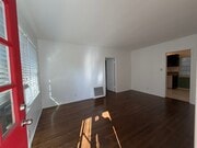 Photo - 124 N Beachwood Dr