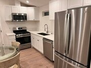 Fully equipped kitchen including dishwasher - 16066 Bahama St