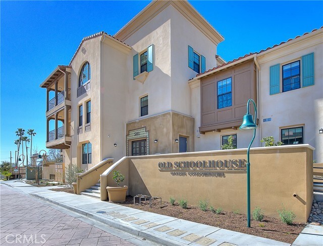 Photo - 501 W Foothill Blvd Unit 300