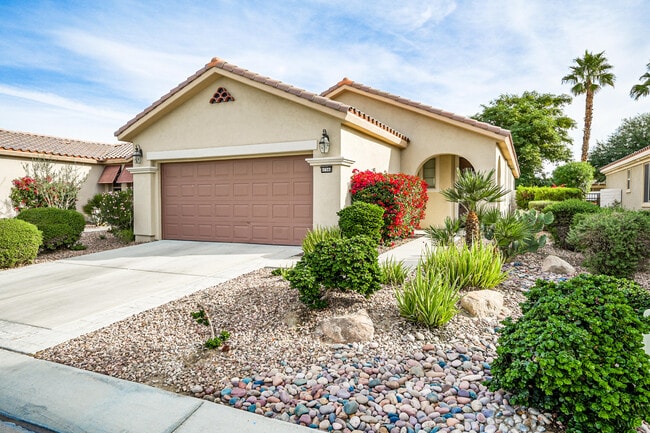 Building Photo - 41544 Via Arleta
