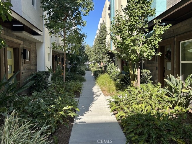 Photo - 945 E Mason Ln