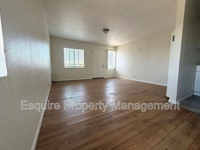 Photo - 327 W Hill St Unit D