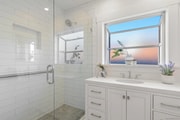 Photo - 2825 Redwood St