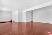 Photo - 7139 Hawthorn Ave Unit 3