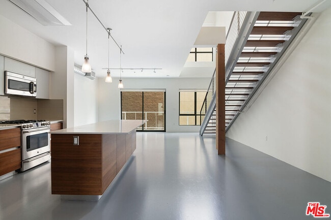 Photo - 11500 Tennessee Ave Unit 307