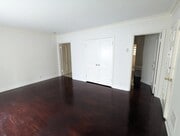 Photo - 346 N Palm Dr Unit 6