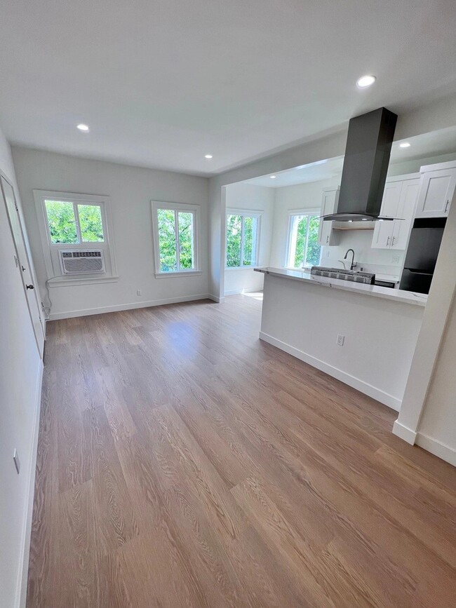 Photo - 133 N Reno St Unit 202