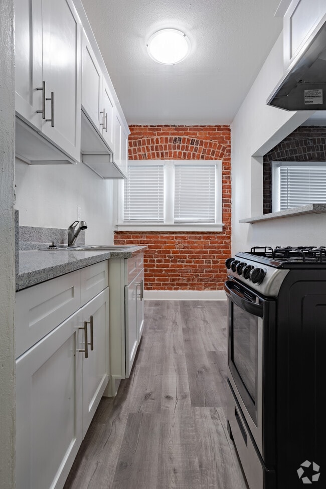 Photo - Leeward Apts...New York Style..Gorgeous Newly Remodeled!