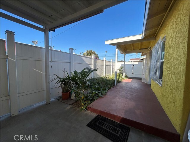 Photo - 140 W 82nd St