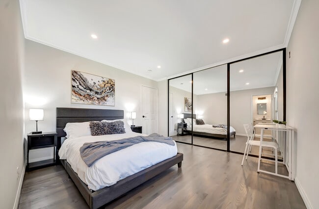 Photo - 23720 Archwood St