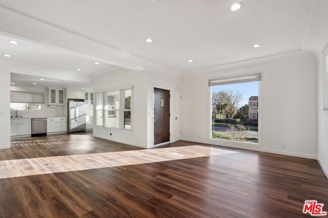 Building Photo - 1603 S Ogden Dr