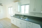 Photo - 318 N Vine St Apartment