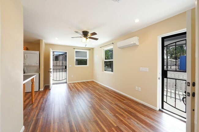 Photo - 1175 Campbell Way