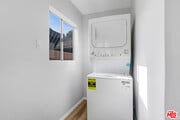 Photo - 609 Pico St House