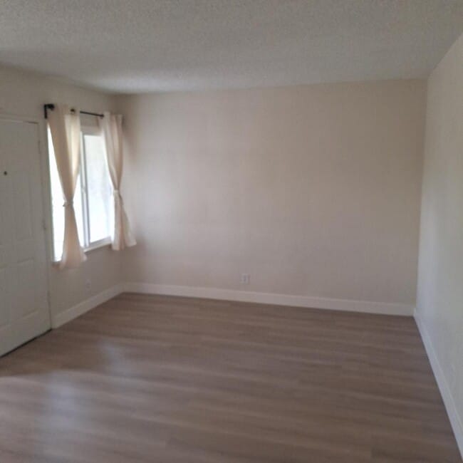 Photo - 420 N Alameda Ave Unit 420