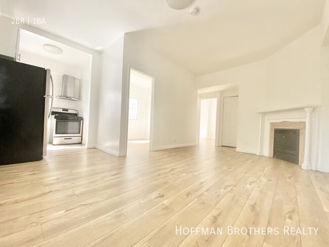 Building Photo - 2691 N Griffin Ave