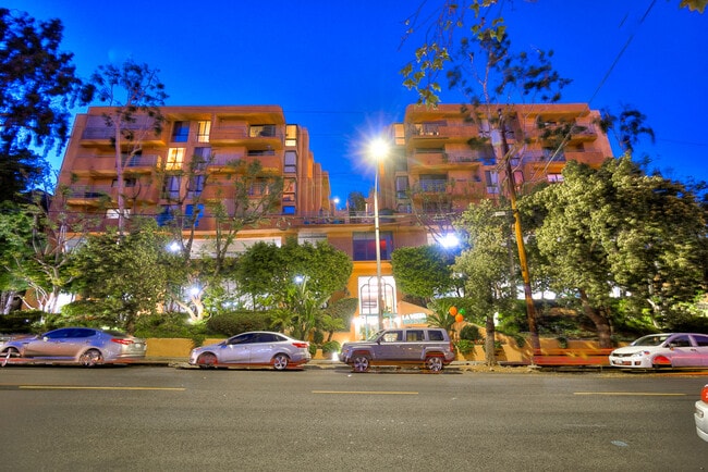 Building Photo - La Vista Terrace