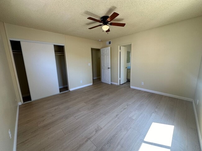 Photo - 1423 Edgewood Dr Unit A