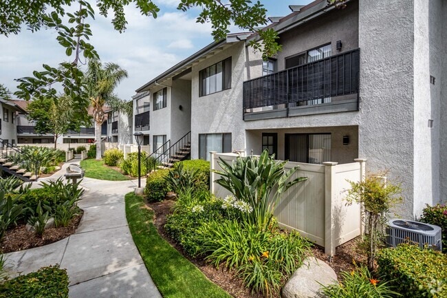 Photo - Harbor Cliff Apartments