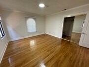 Photo - 239 S Mansfield Ave Townhome