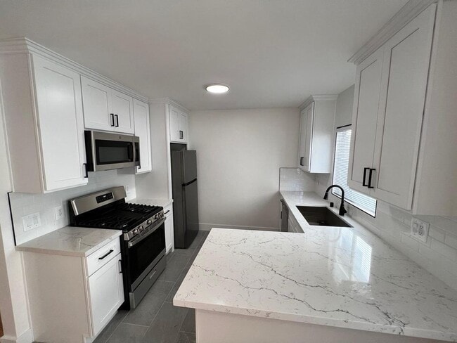 Photo - 3408 Mentone Ave Apartment Unit 1