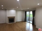 Photo - 1551 Manning Ave