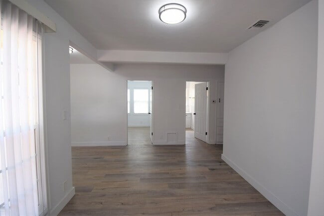 Photo - 721 N Hollywood Way Unit 721