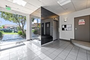 Lobby - Hoover Hilltop