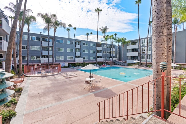 Photo - 4915 Tyrone Ave Unit 215