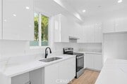 Photo - 6846 Cedros Ave