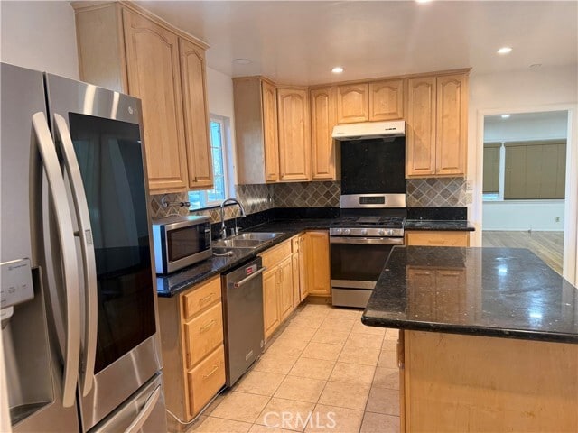 Building Photo - 10731 Freer Ave