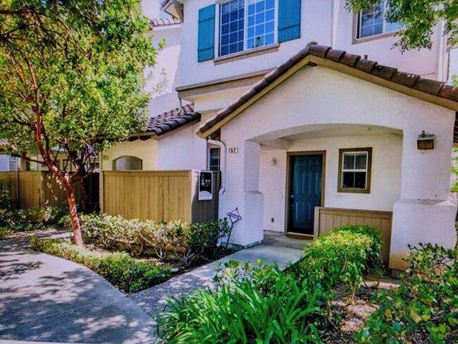 Building Photo - 10194 Wateridge Cir unit 152