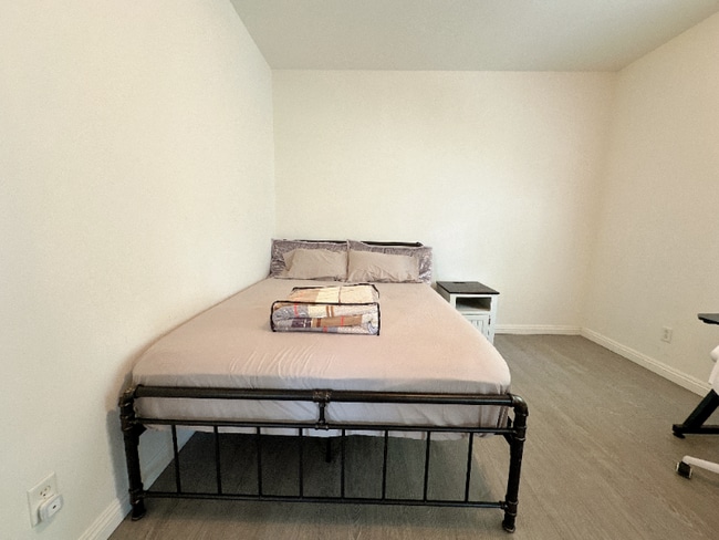 Photo - 13703 Turf Paradise St