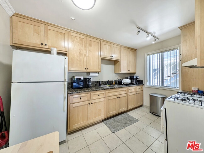 Photo - 440 Raymond Ave Unit 1