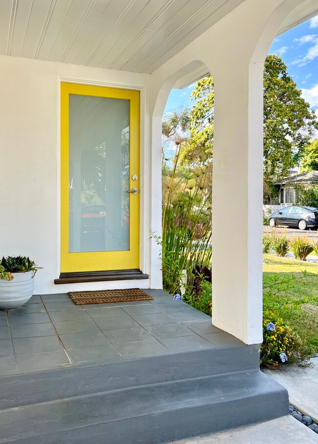 Photo - 3865 Lyceum Ave