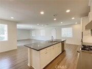 Photo - 417 W Bagnall St