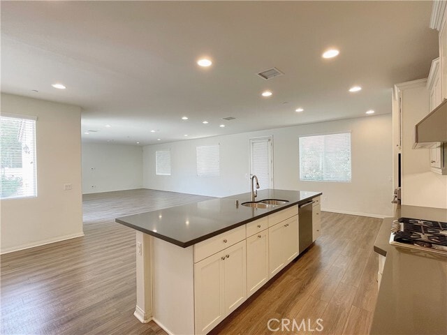 Photo - 417 W Bagnall St