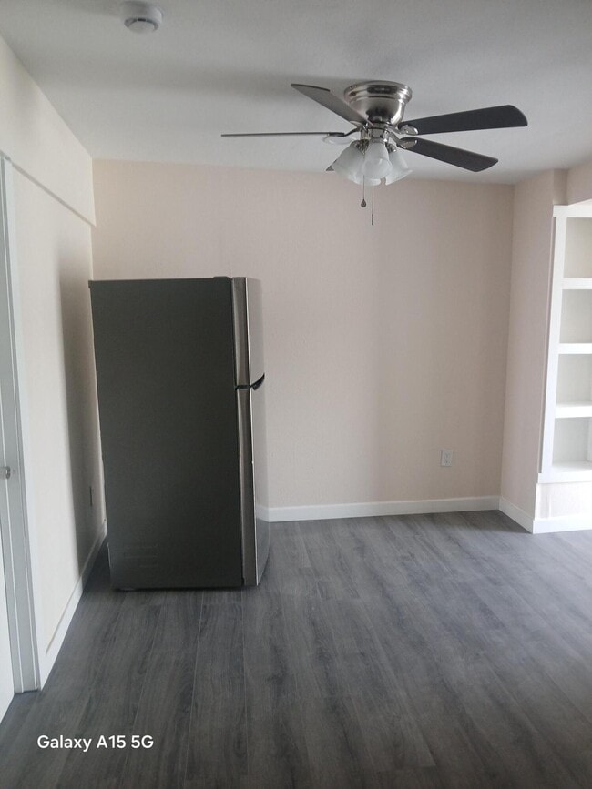 Photo - 45627 Deglet Noor St